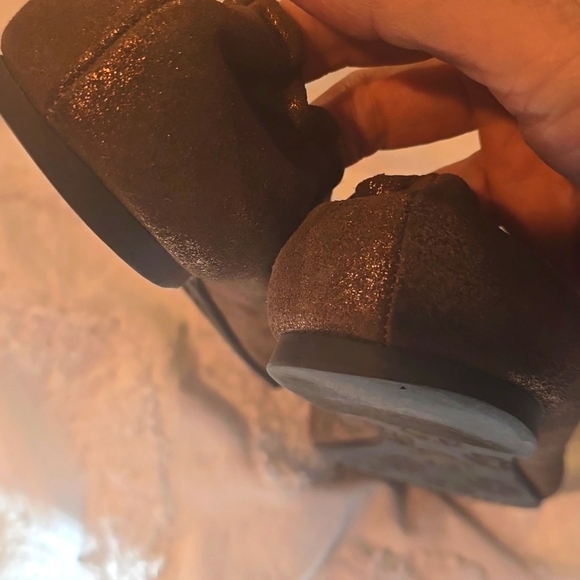 Tory Burch ballet flats, bronze with gold metal logo on front. - Picture 2 of 3